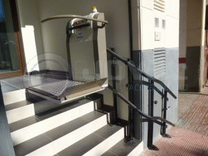 Salvaescaleras exigidos para licencias de apertura en Alicante Valencia y Murcia