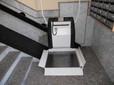 Plataforma Salvaescaleras en Novelda (Alicante)