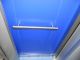 Pasamanos acero en cabina azul de Elevador Unifamiliar en Valencia